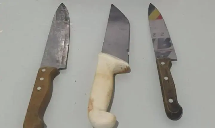 Homem agride companheiro e ameaça matar policiais