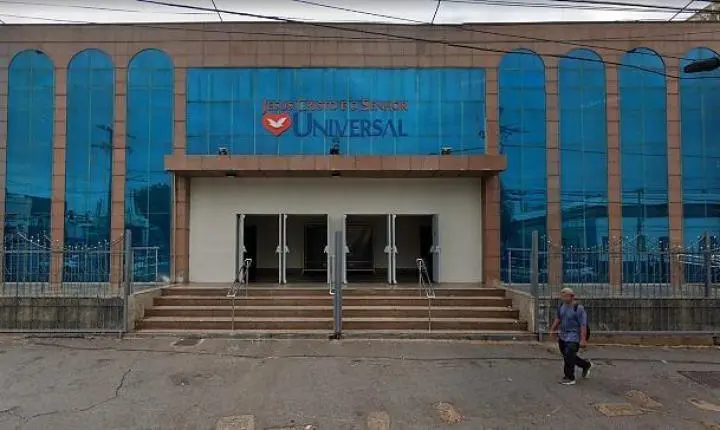 Homem entra na Igreja Universal para pedir oração e morre sentado em banco