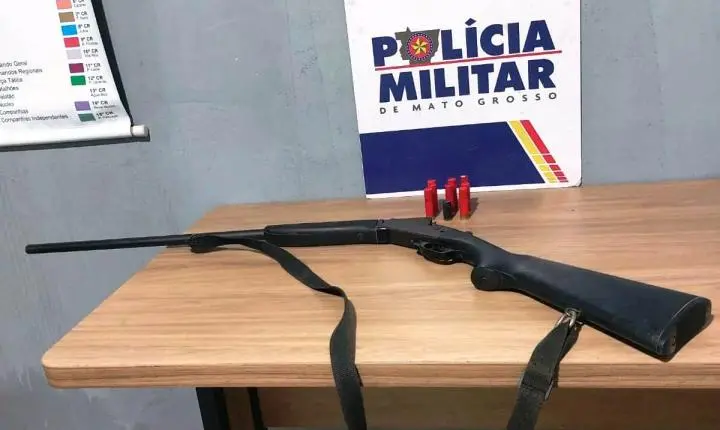 Homem foi preso em Nova Marilândia com espingarda de herança e medida protetiva