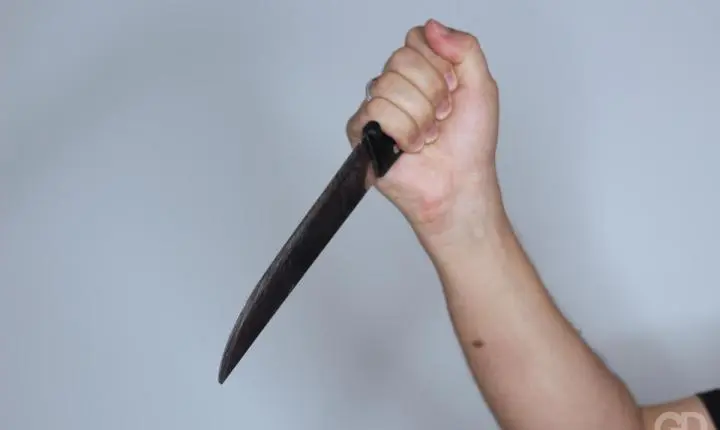 Homem leva facada na costela durante briga em boate de MT