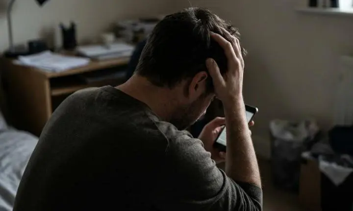 Homem perde R$ 7,2 mil após celular travar e transferências suspeitas em Boa Esperança do Norte