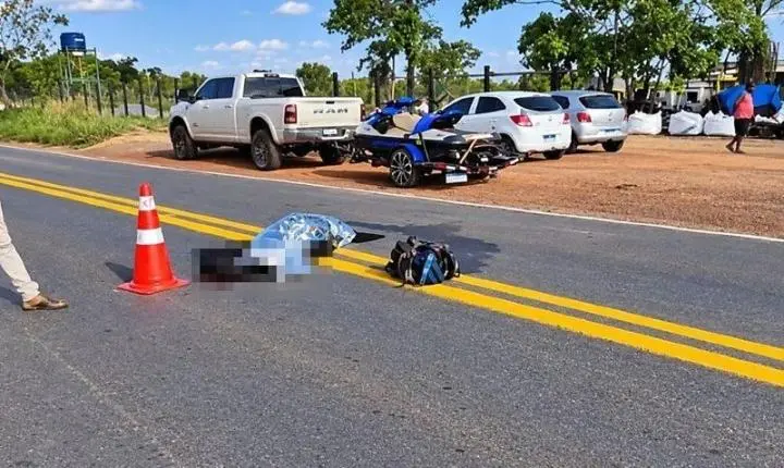 Homem pula de moto e morre atropelado por caminhonete na Estrada do Manso