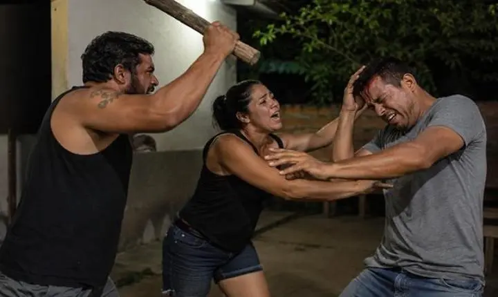 Homem se mete na briga da esposa com irmão e leva paulada na cabeça