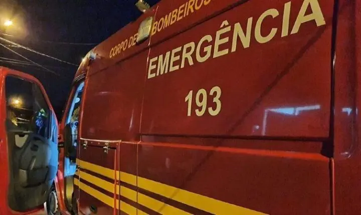 Homem tenta matar mulher com tiro de espingarda em bar