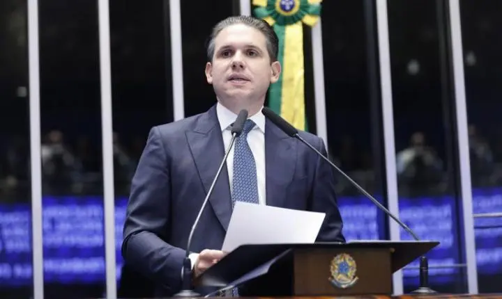 Hugo Motta defende diálogo entre os Poderes durante evento em Brasília