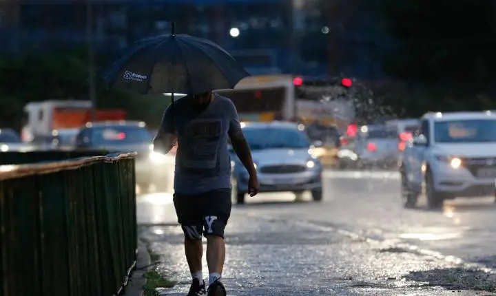 Inmet divulga nova previsão do tempo com chuvas no Sul e Sudeste