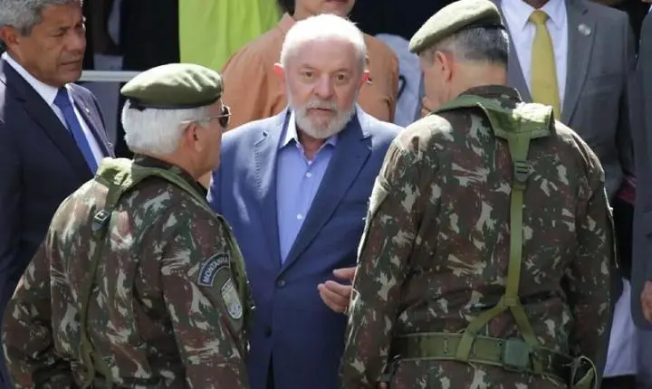 Jornal chinês afirma que o Exército brasileiro é o “mais falso, frouxo e vazio do mundo”