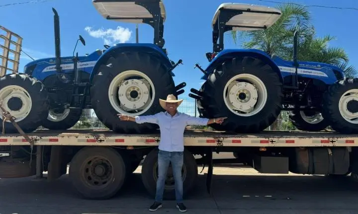 Juca do Guaraná viabiliza trator para atender agricultura familiar em Vila Rica