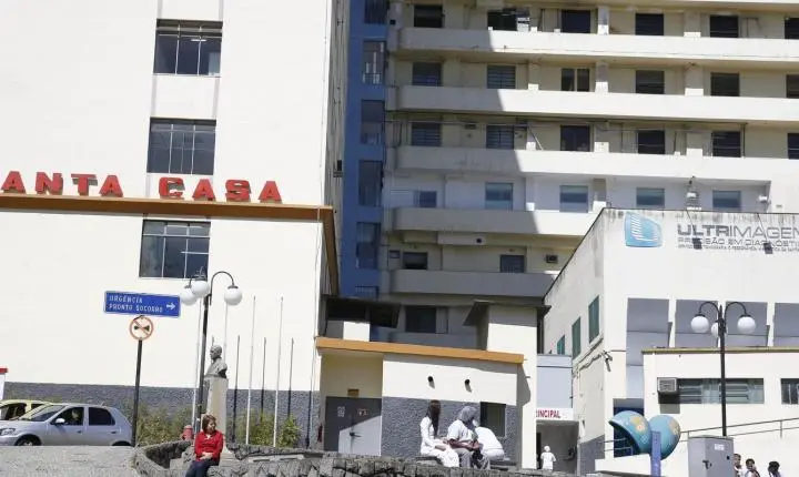 Lei autoriza uso do FGTS para hospitais filantrópicos do SUS até 2030