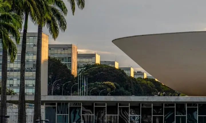 Mal-estar de líder do PT suspende votações na Câmara nesta terça-feira