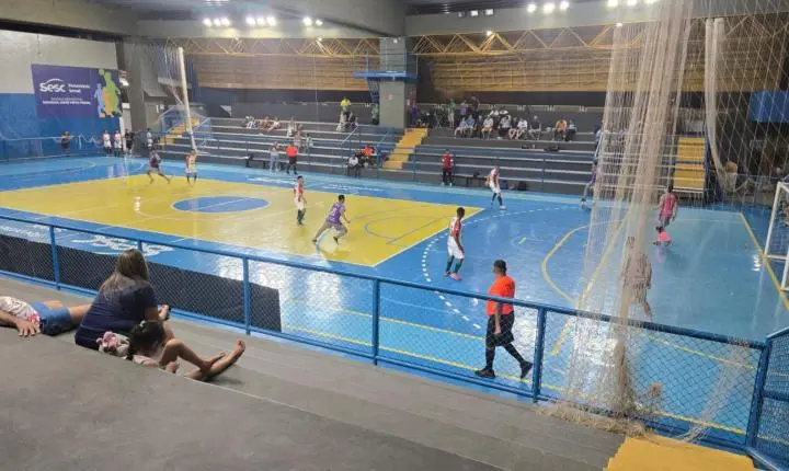 Liga Metropolitana de Futsal movimenta o Ginásio Sesc Porto com grandes jogos e transmissão ao vivo