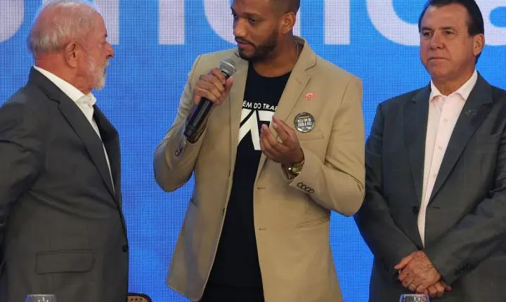 Lula convoca centrais sindicais à mobilização pelo fim da jornada 6x1