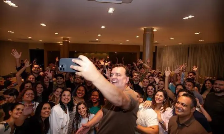 Max Russi quebra tabus e consolida apoio dos servidores efetivos