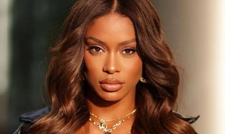 MC Rebecca fala de protagonismo na evolução do funk no Brasil: 'Impossível sem a força feminina'