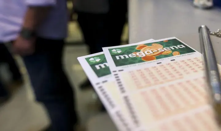 Mega-Sena acumula e sorteará R$ 100 milhões no sábado