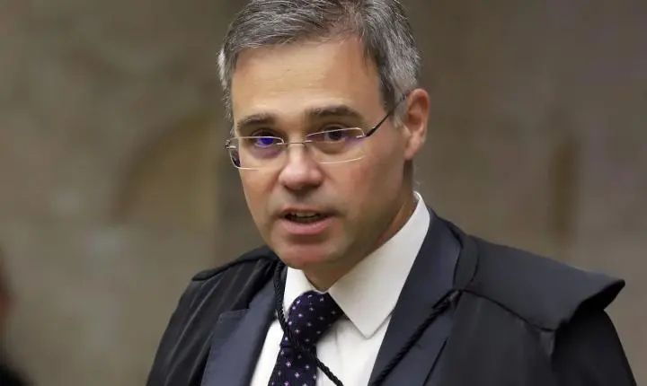 André Mendonça é designado relator da apuração sobre financiamento de Daniel Vorcaro ao filme Dark Horse