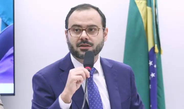 Governo propõe teto de faturamento de R$ 140 mil para MEI, enquanto empresários pressionam por correção do Simples Nacional