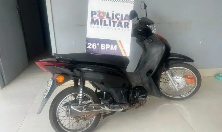 Motocicleta com registro de furto foi localizada dentro de residência durante ação policial em Nova Mutum