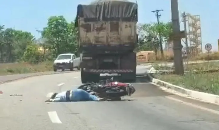 Mulher ficou ferida após colisão entre moto e carreta na rodovia MT-240 em Diamantino