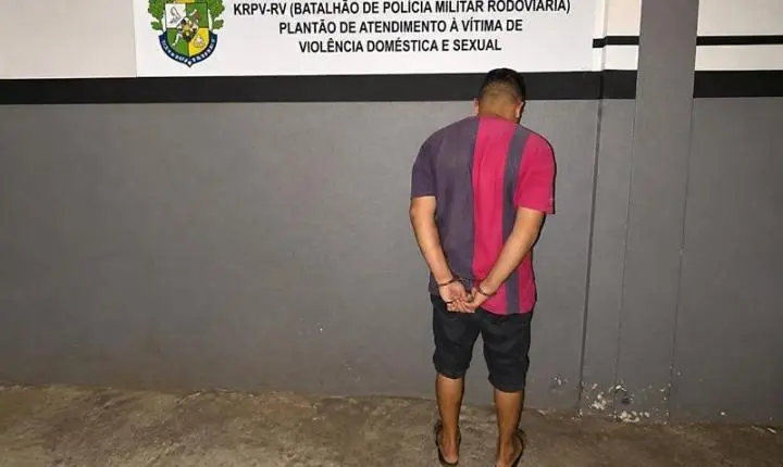 Mulher relata agressões com cabo de vassoura e panela após suspeitar de traição