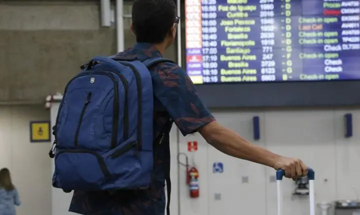 Receita Federal lança novo sistema alfandegário para agilizar o desembarque nos aeroportos