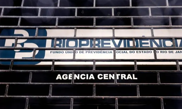 Operação Compliance Zero investiga Cláudio Castro por aportes bilionários da RioPrevidência no Banco Master