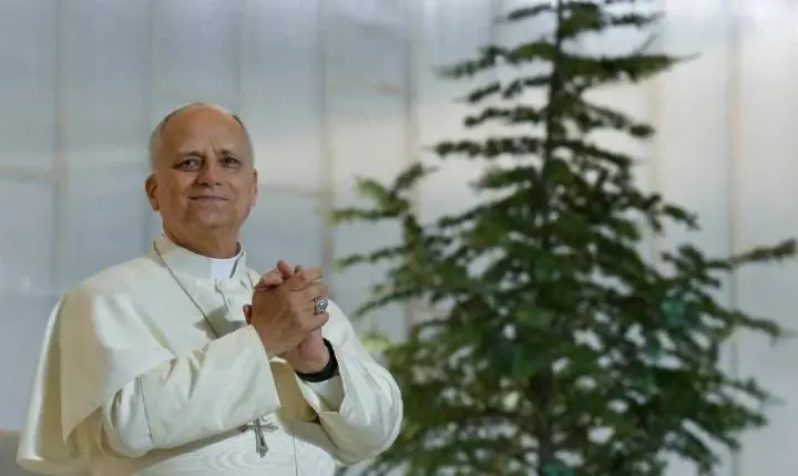 Papa Leão XIV recebe alta hospitalar após cirurgia para retirar tumor