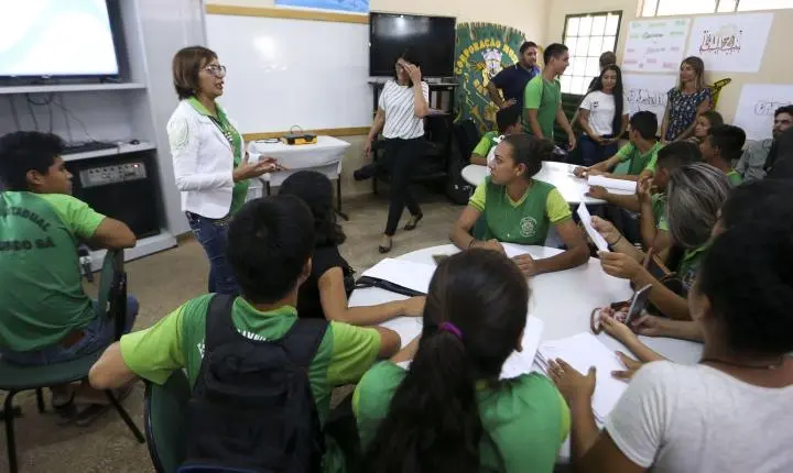 Pé-de-Meia 2026: estudantes nascidos em novembro e dezembro recebem pagamento da 4ª parcela
