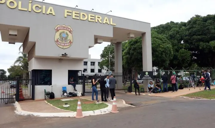 Polícia Federal investiga instituição financeira por lavagem de dinheiro em São Paulo