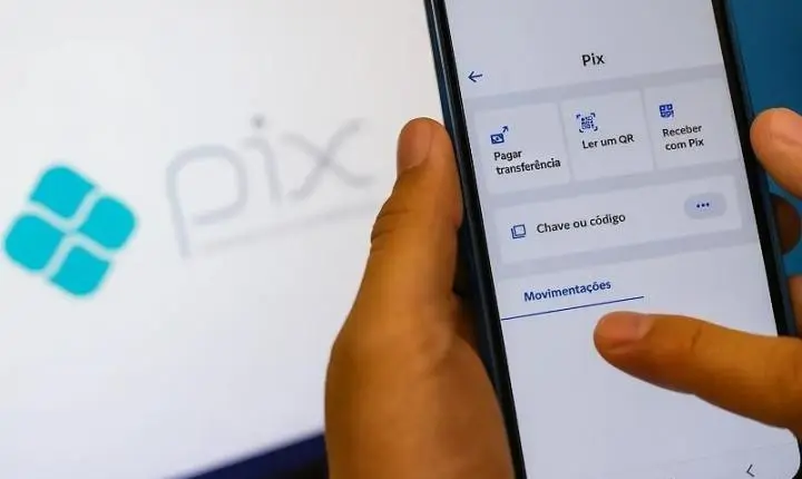 Pix fica instável e usuários relatam falhas em pagamentos neste domingo