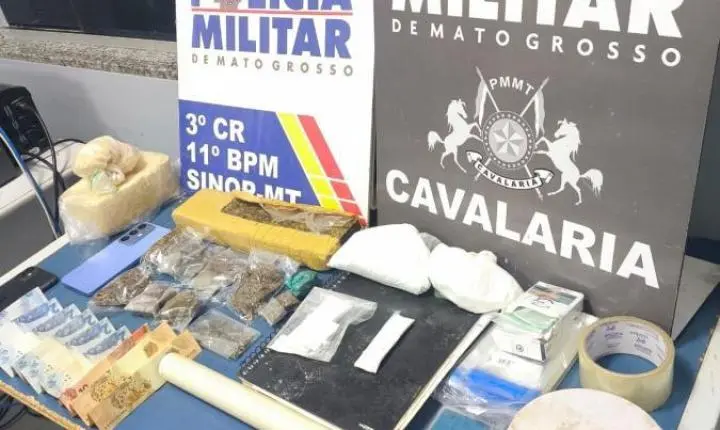 PM flagra usuário, encontra 'boca de fumo' e prende dois traficantes