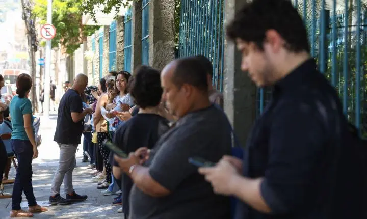 Prova Nacional Docente 2026 ocorre neste domingo em todo o país