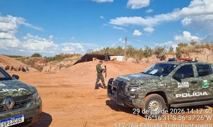 Polícia Militar fecha garimpo ilegal no Pantanal e apreende máquinas em Poconé