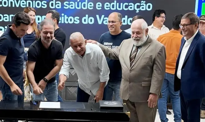 Prefeito de Nobres assina convênio de mais de R$ 1,6 milhão para construção de refeitório na Escola Maria Honorata de Campos