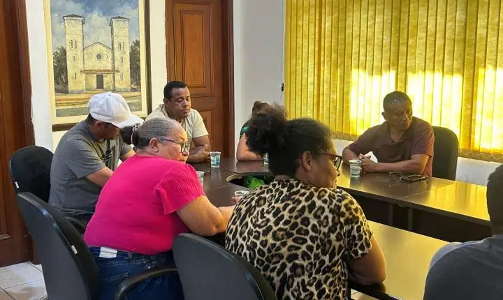 Prefeito e Associação Buritis unem forças por melhorias na zona rural de Rosário Oeste
