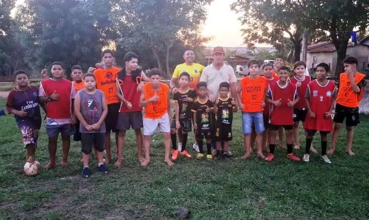 Prefeito Mariano Balabam é homenageado durante visita ao Projeto Social Yahoo em Rosário Oeste