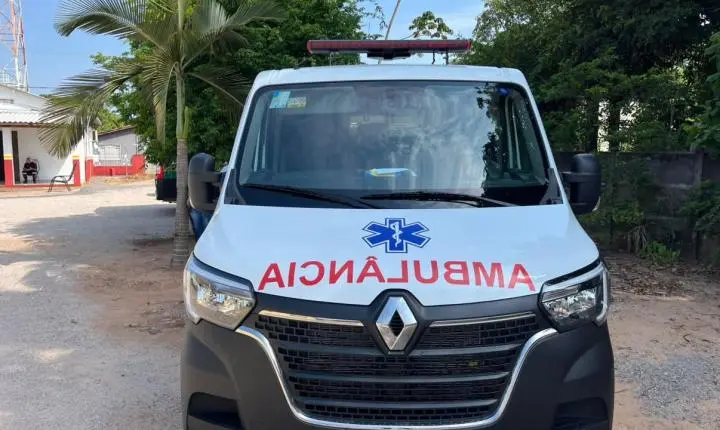 Prefeitura de rosário oeste entrega nova ambulância para o hospital municipal