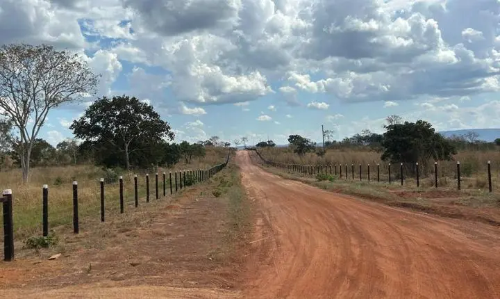 Prefeitura de Rosário Oeste recupera estradas da Comunidade Santa Helena