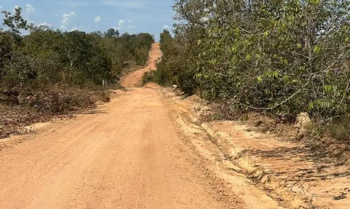 Prefeitura de Rosário Oeste recupera estradas da Comunidade Santa Helena