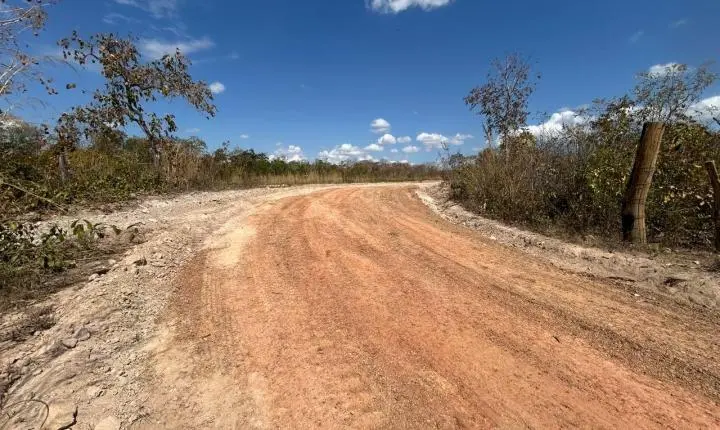 Prefeitura de Rosário Oeste recupera estradas da Comunidade Santa Helena