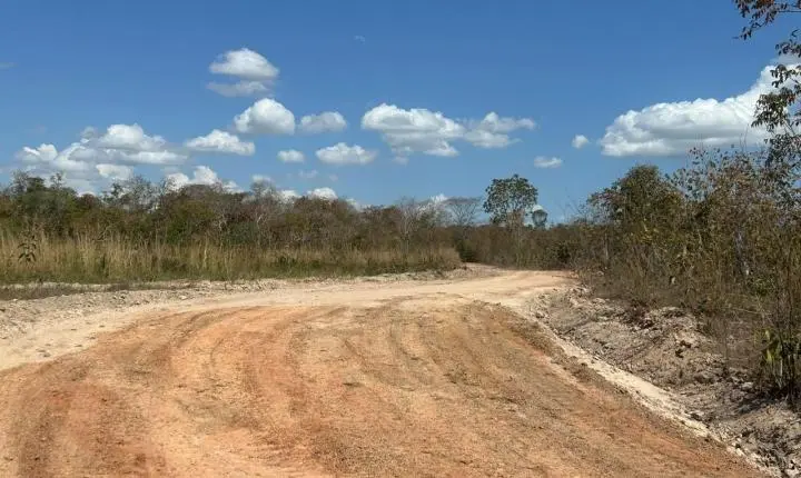 Prefeitura de Rosário Oeste recupera estradas da Comunidade Santa Helena