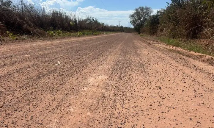 Prefeitura de Rosário Oeste recupera estradas da Comunidade Santa Helena