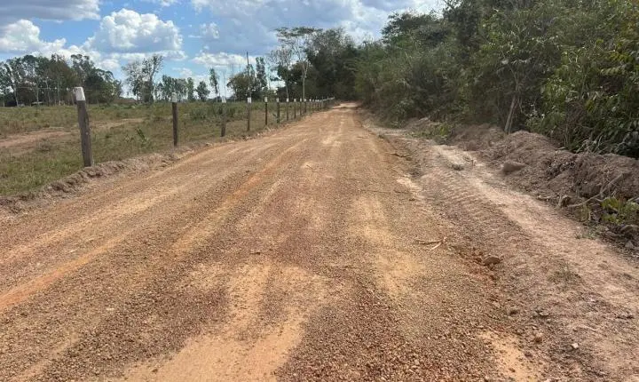 Prefeitura de Rosário Oeste recupera estradas da Comunidade Santa Helena