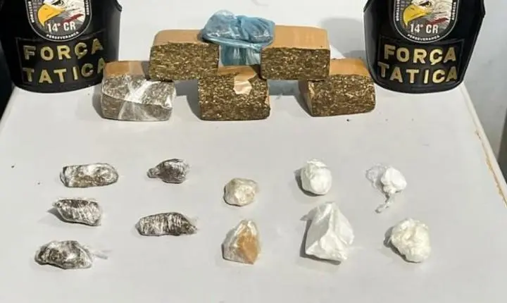 Preso jovem flagrado ao tentar se livrar de drogas em Nova Mutum