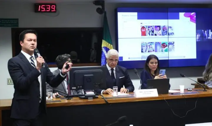 Produtos esportivos falsificados dominam 34% do mercado, aponta especialista