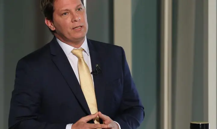 Operação Make Up investiga emendas de Mario Frias sem comprovação de uso