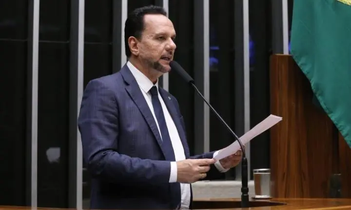 Projeto altera a Lei da Liberdade Econômica para cortar burocracia estatal