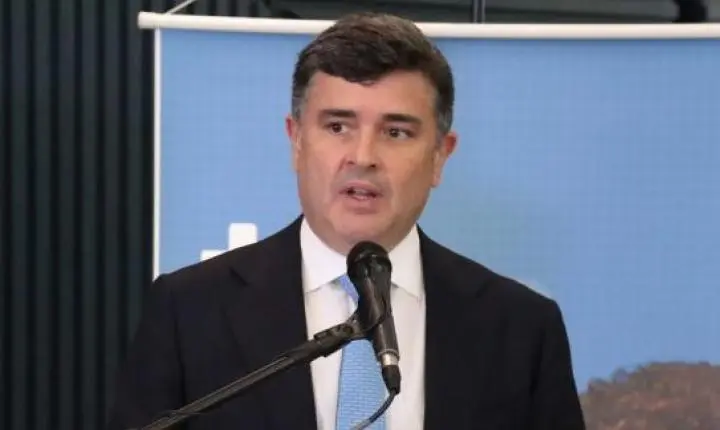Nova lei prevê punição para atraso no pagamento de médicos