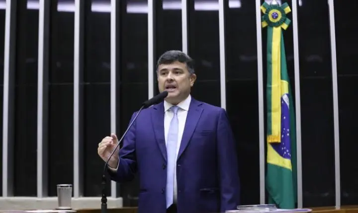 Presença de técnico de enfermagem em escolas de tempo integral torna-se obrigatória por projeto na Câmara dos Deputados