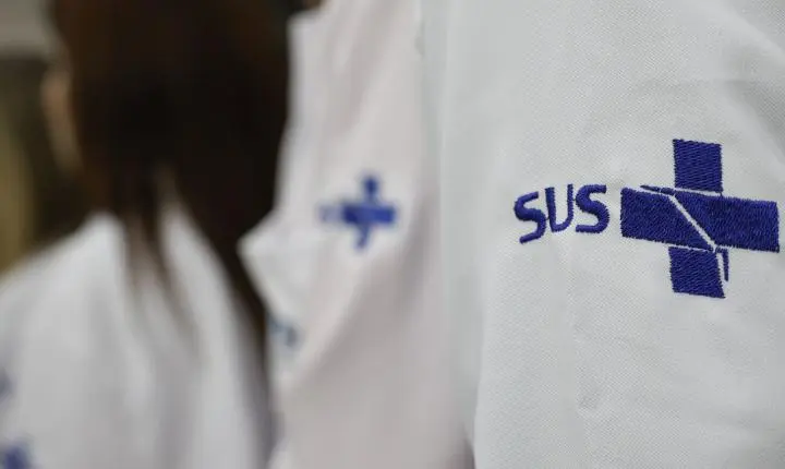 MEC publica novas regras para profissionais de residência em saúde